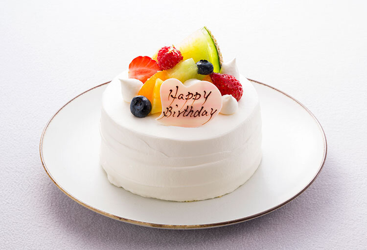 202307_wholecake-white_750x510.jpg